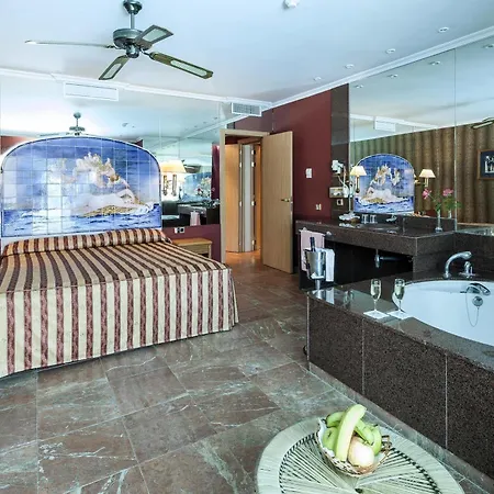 Playabella Gran Hotel 4*